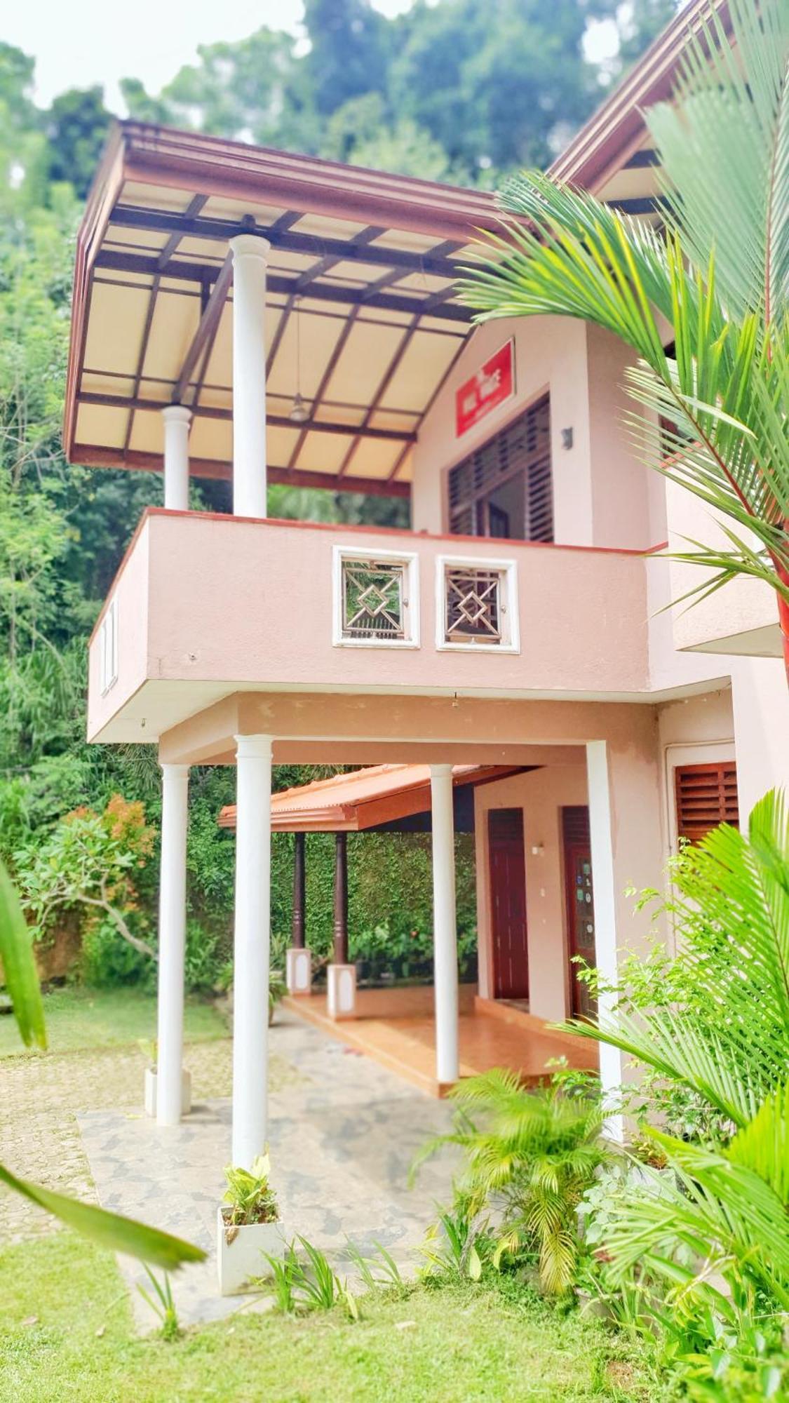 Hill House Guest Otel Mirissa Dış mekan fotoğraf