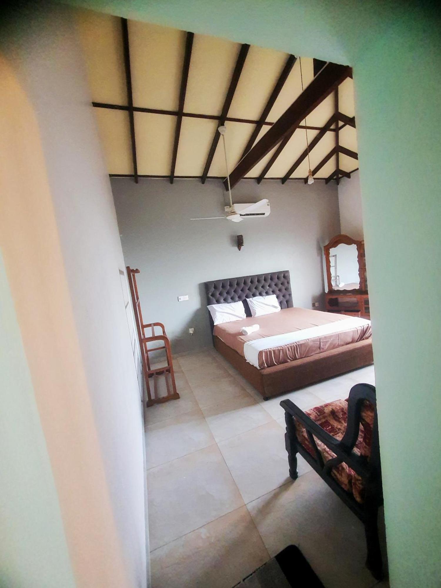 Hill House Guest Otel Mirissa Dış mekan fotoğraf